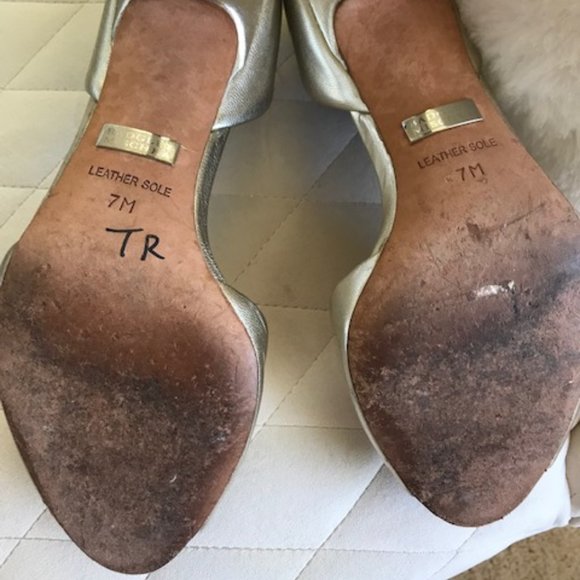 BADGLEY MISCHKA GOLD AND PINK CRYSTAL PEEP TOE PUMP - Picture 9 of 13